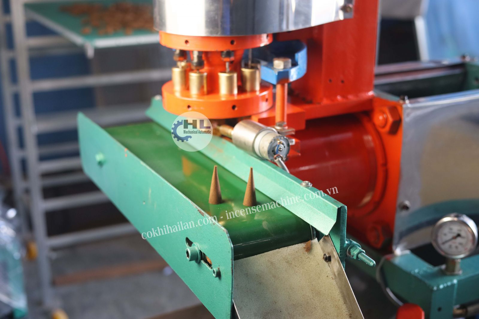 FULL AUTOMATIC HYDRAULIC CONE INCENSE MAKING MACHINE